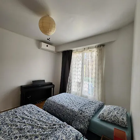 Air-conditioned Near Sea 4-6 People Nice